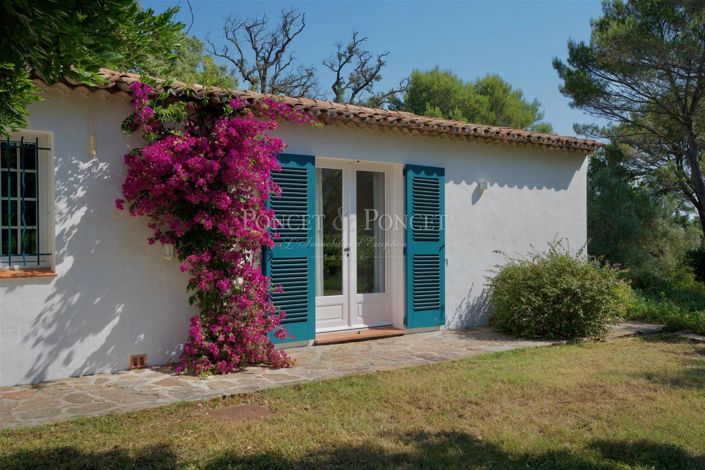 Image No.8-4 Bed House for sale