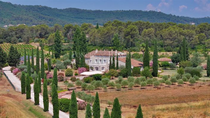 Image No.1-12 Bed House for sale