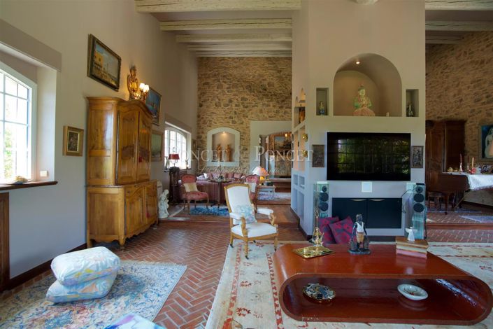 Image No.14-12 Bed House for sale