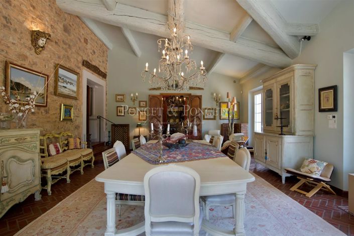 Image No.18-12 Bed House for sale