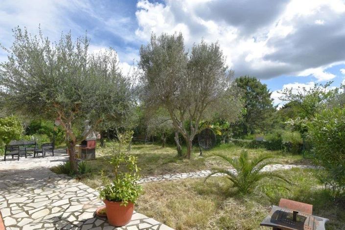 Image No.7-4 Bed House for sale