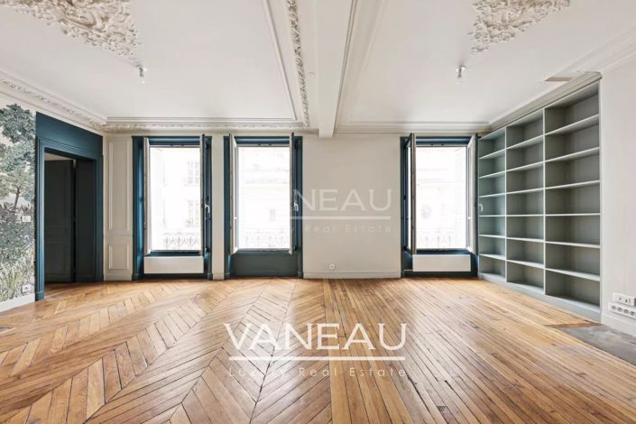 Image No.10-3 Bed Apartment for sale