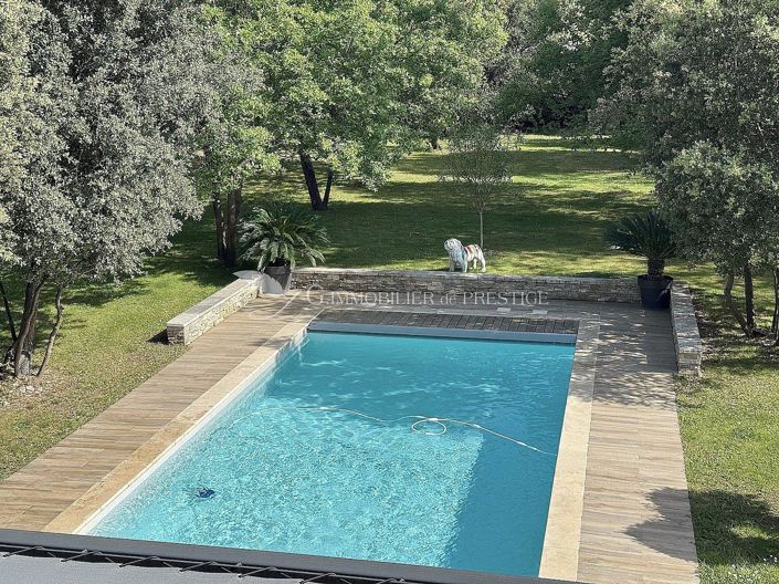 Image No.9-6 Bed House for sale