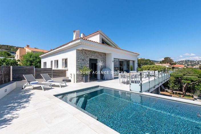 Image No.3-5 Bed House for sale