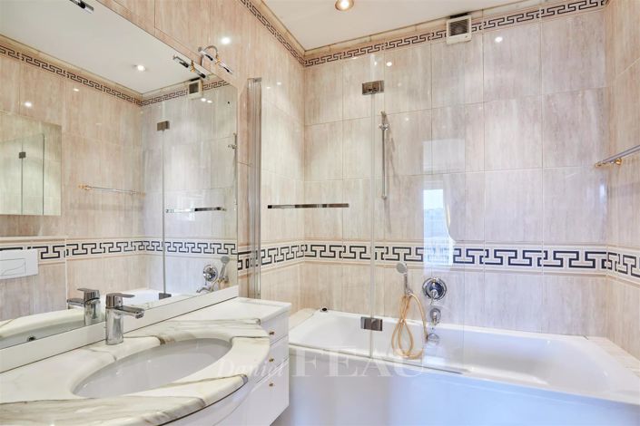 Image No.25-3 Bed Apartment for sale