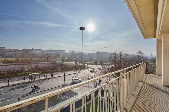 Image No.8-3 Bed Apartment for sale