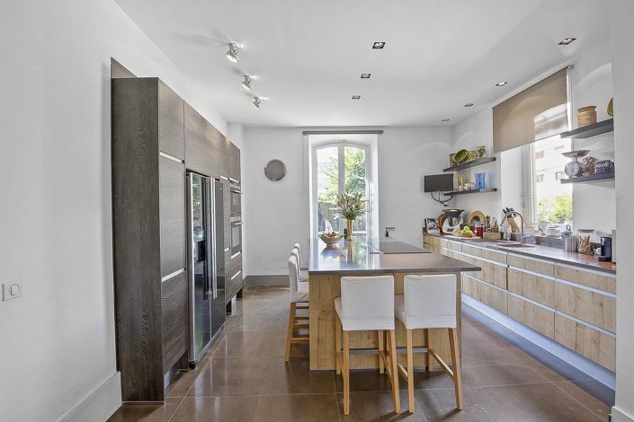 Image No.12-5 Bed House for sale