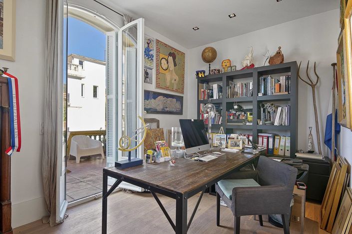 Image No.17-5 Bed House for sale