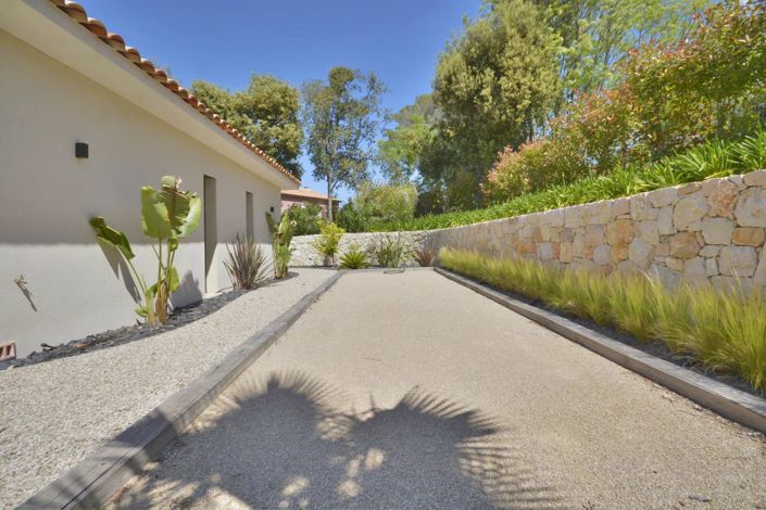 Image No.10-5 Bed House for sale