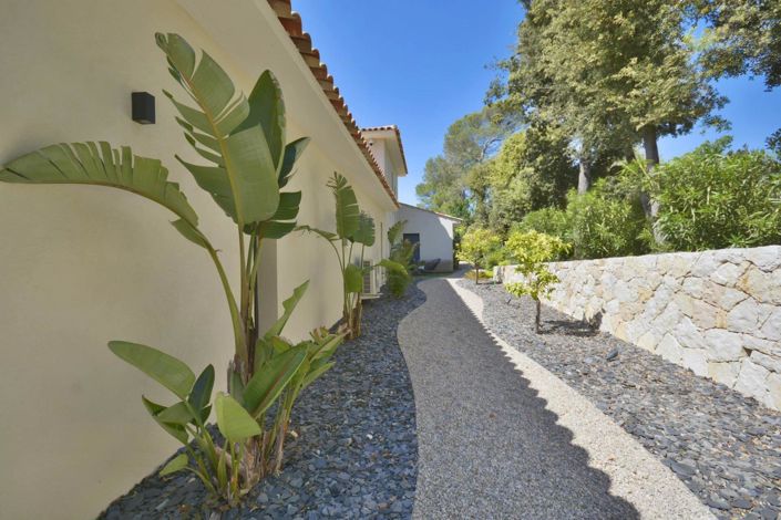 Image No.11-5 Bed House for sale