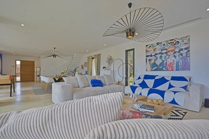 Image No.19-5 Bed House for sale