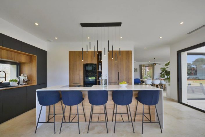 Image No.20-5 Bed House for sale