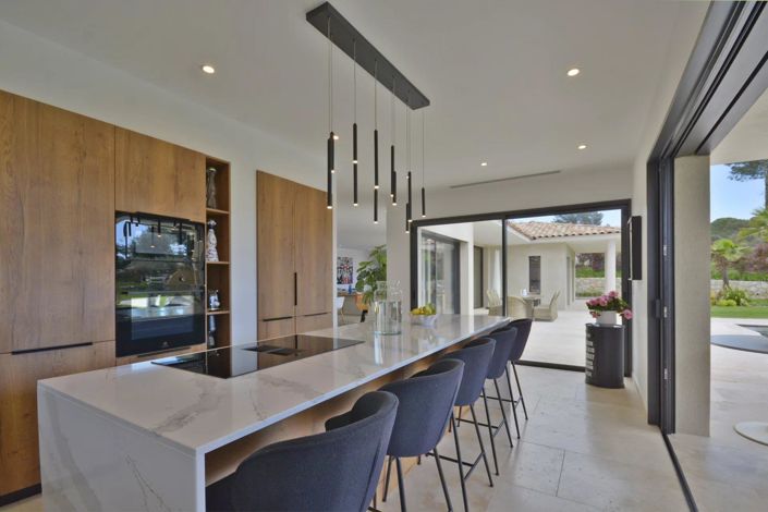 Image No.23-5 Bed House for sale