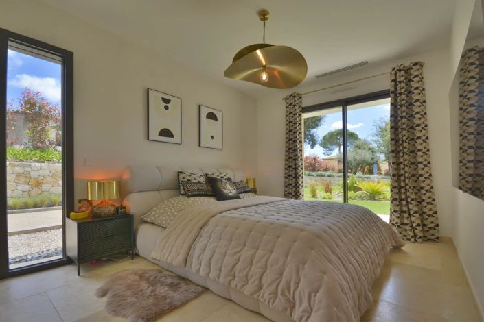 Image No.27-5 Bed House for sale