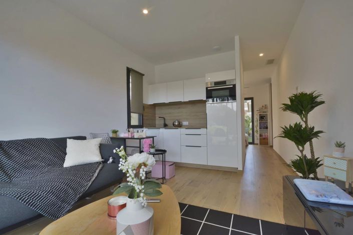 Image No.32-5 Bed House for sale