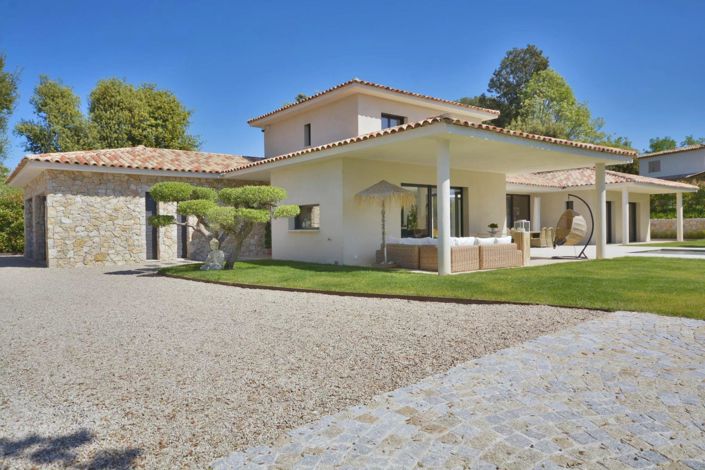 Image No.9-5 Bed House for sale