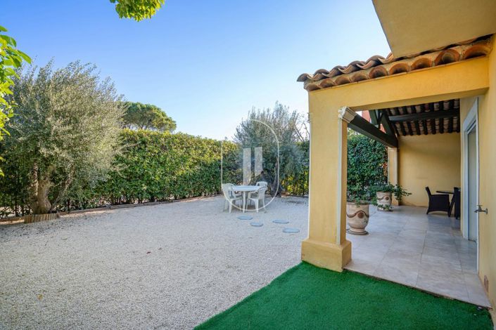 Image No.14-3 Bed House for sale