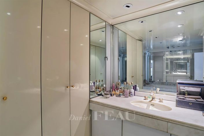 Image No.9-3 Bed Apartment for sale