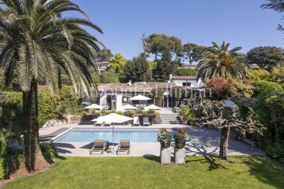 5 Bed House for sale