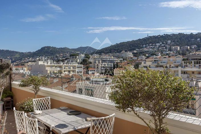 Image No.12-5 Bed Apartment for sale