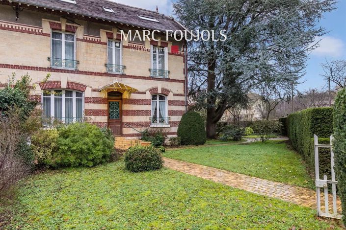 Image No.12-7 Bed House for sale