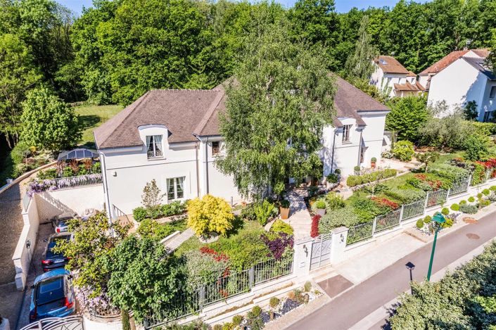 Image No.20-6 Bed House for sale