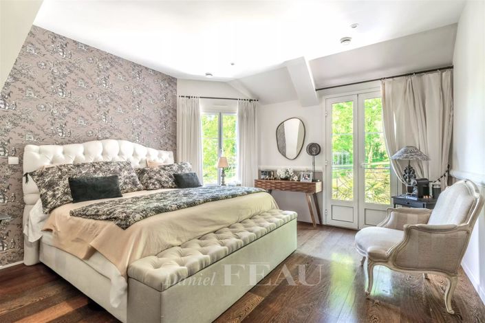 Image No.22-6 Bed House for sale