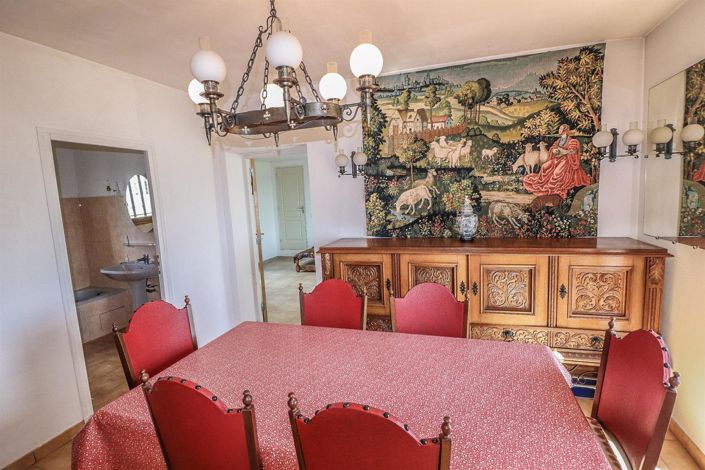 Image No.26-4 Bed House for sale