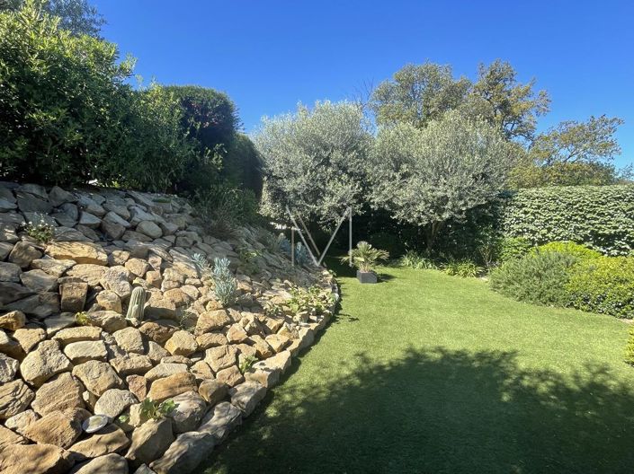 Image No.16-4 Bed House for sale