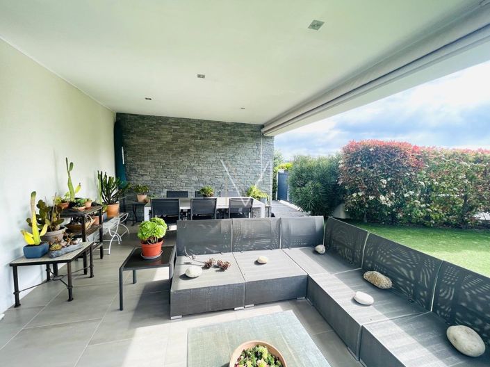 Image No.20-4 Bed House for sale