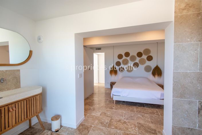 Image No.15-4 Bed House for sale