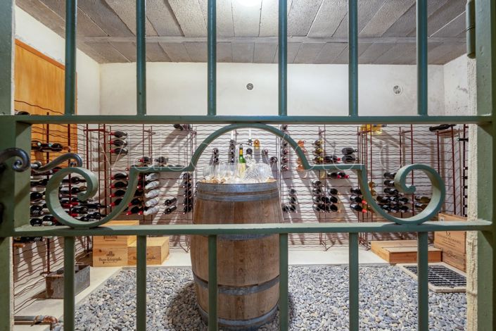 Image No.15-4 Bed House for sale