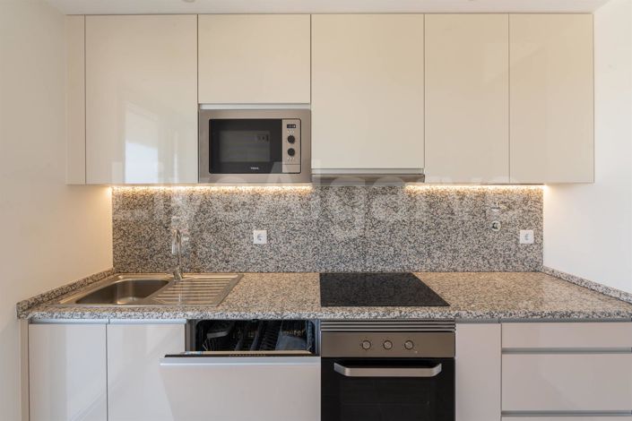 Image No.10-4 Bed Apartment for sale