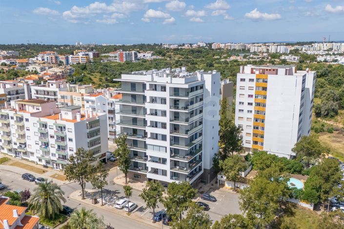 Image No.2-4 Bed Apartment for sale