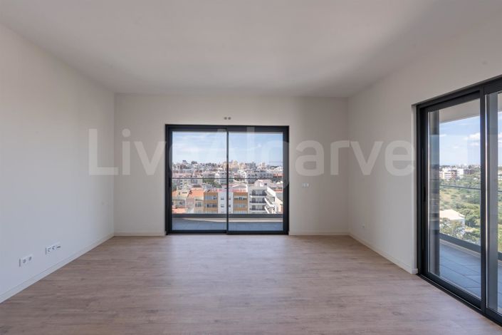 Image No.5-4 Bed Apartment for sale