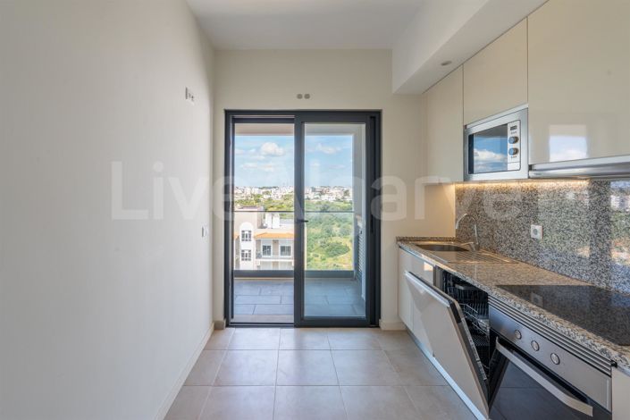 Image No.9-4 Bed Apartment for sale