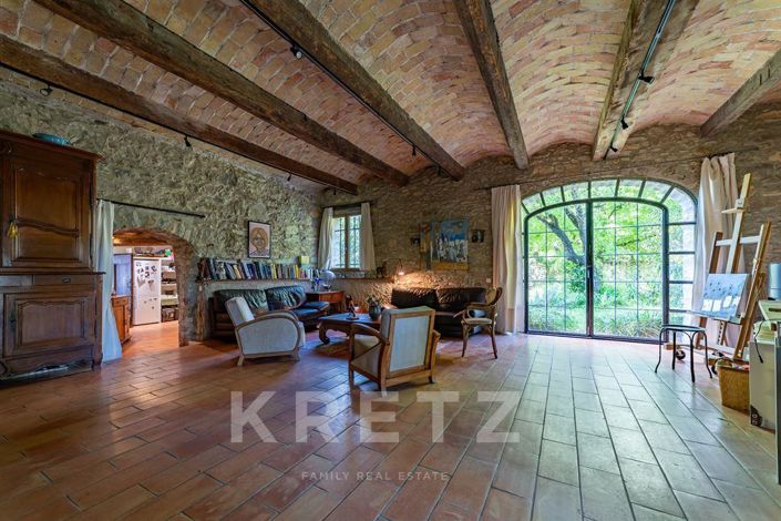 Image No.1-4 Bed House for sale