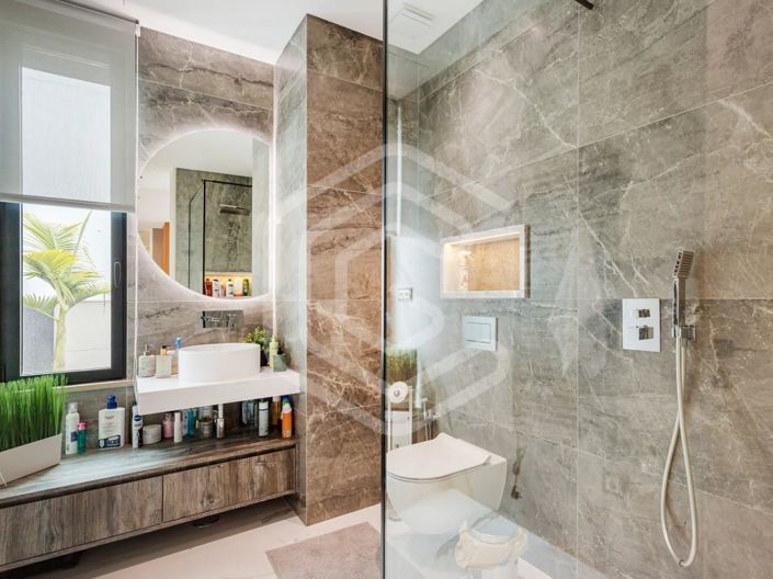 Image No.10-4 Bed House for sale