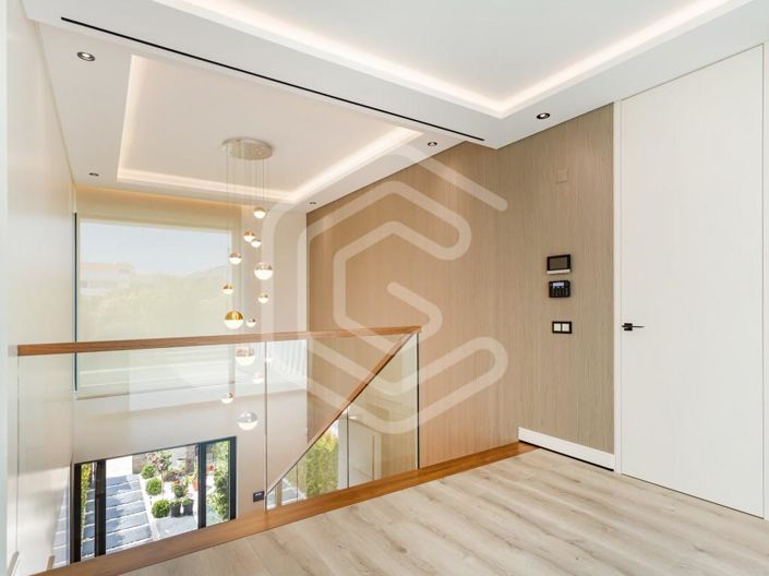 Image No.11-4 Bed House for sale