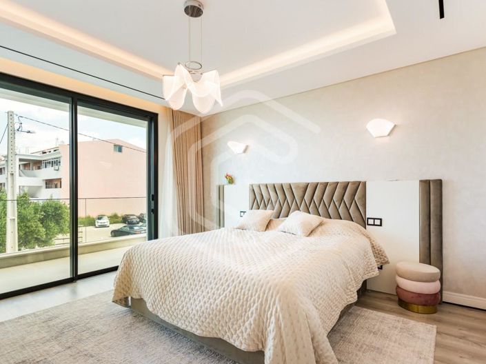 Image No.13-4 Bed House for sale