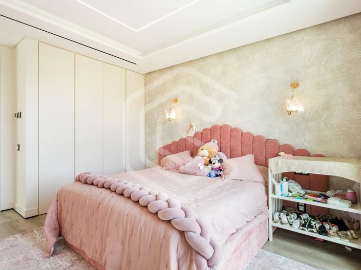 Image No.21-4 Bed House for sale