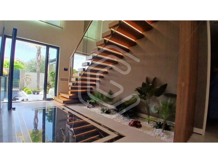 Image No.27-4 Bed House for sale