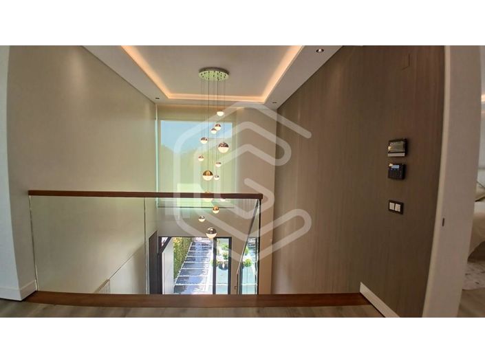 Image No.43-4 Bed House for sale