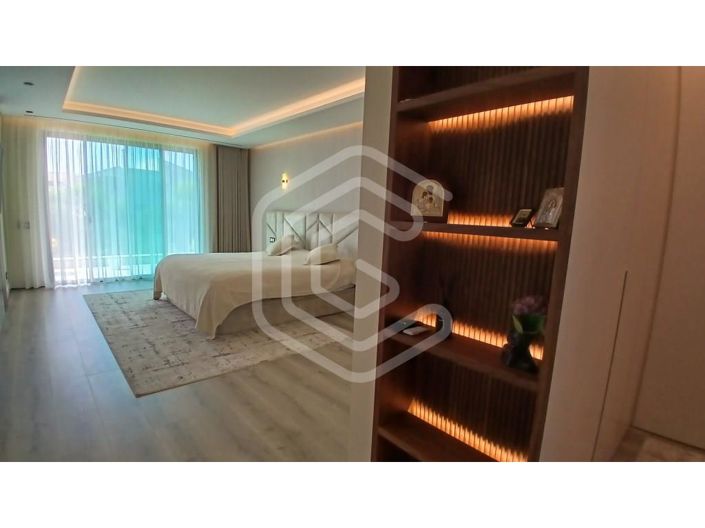 Image No.49-4 Bed House for sale