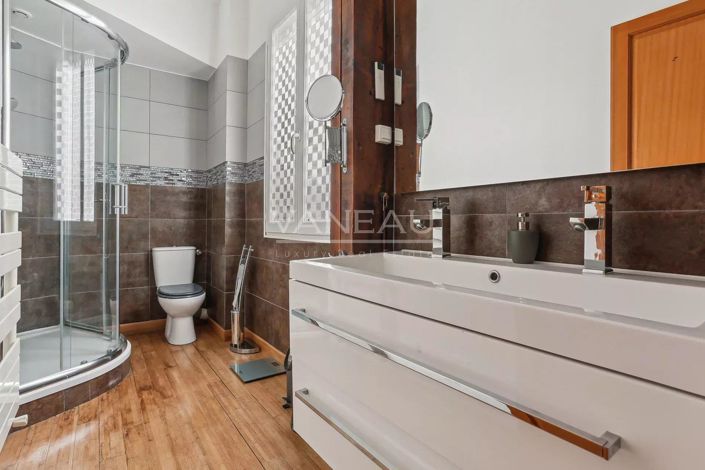 Image No.9-4 Bed Apartment for sale