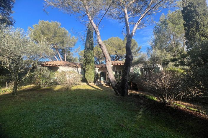 Image No.1-3 Bed House for sale