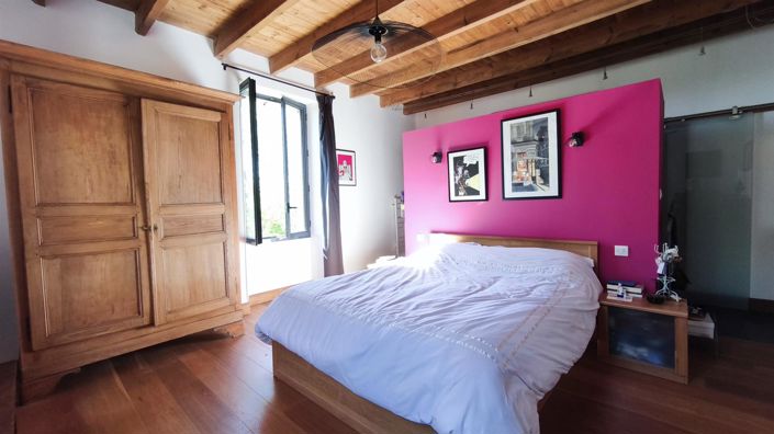 Image No.11-9 Bed House for sale