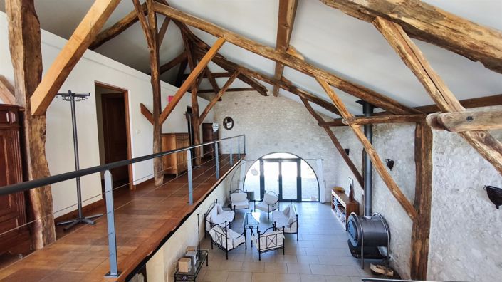 Image No.25-9 Bed House for sale