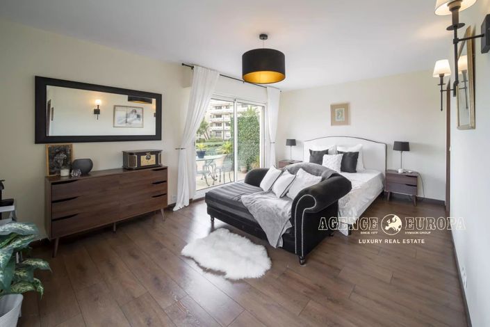 Image No.6-3 Bed Apartment for sale