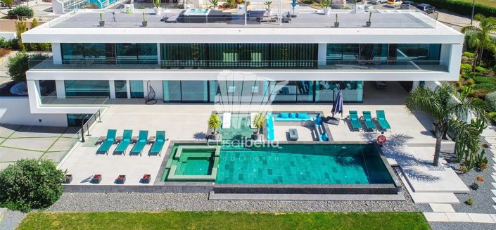 Image No.2-5 Bed House for sale